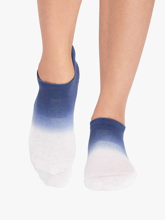 Tavi Noir Savvy Grip Socks - Soft Blue Ombre